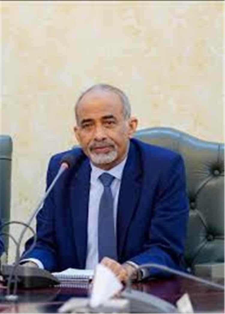 عضو مجلس القيادة الصبيحي يعزي بوفاة المناضل محسن ناجي بن ناجي
