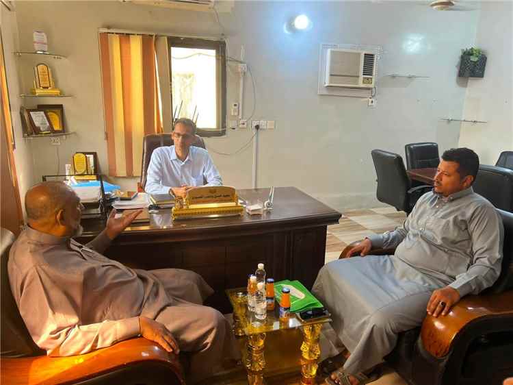 مدير عام الشؤون الاجتماعية يطلع على مشاريع وأنشطة مؤسسة صنائع المعروف