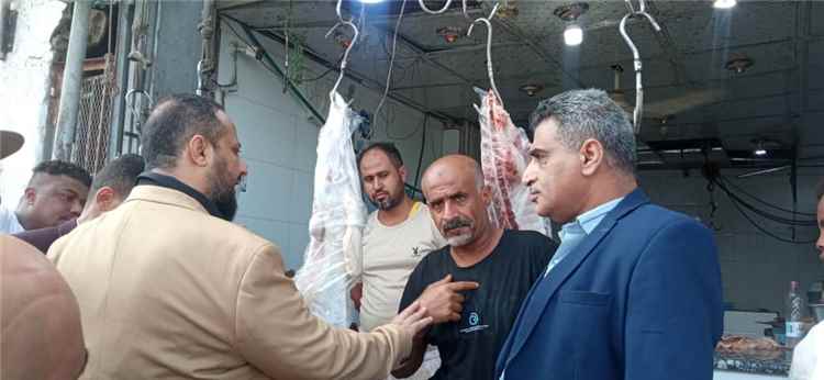 عدن.. اليزيدي والمسبحي يتفقدان محلات بيع اللحوم ويشددان على الالتزام بالاشتراطات الصحية