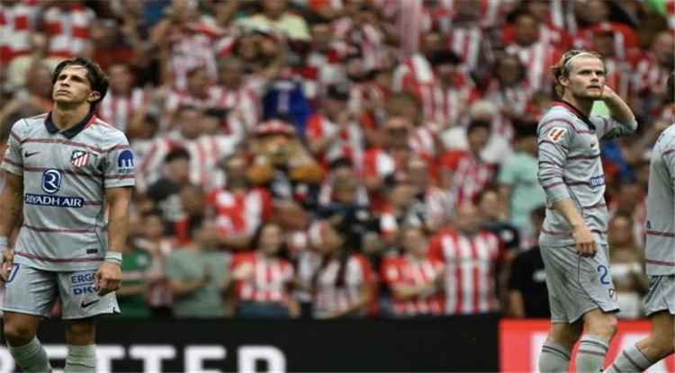 بيلباو يكتسح أتلتيكو مدريد بثلاثية في الدوري الإسباني