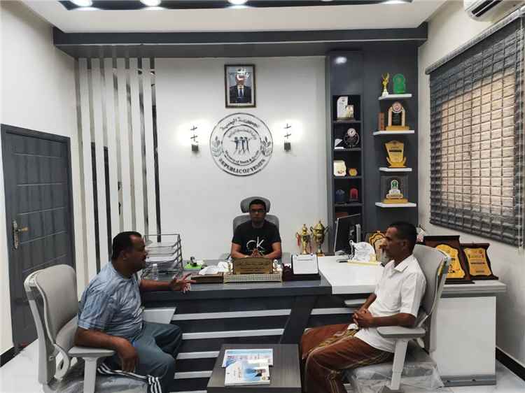 مدير عام مكتب الشباب والرياضة بالوادي يلتقي رئيس فرع اتحاد السباحة ويناقش مخرجات مشاركته في دورة صقل الحكام بمصر