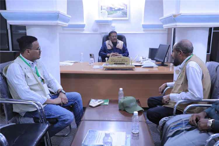 مدير عام تريم يلتقي فريق مشروع تعزيز سلاسل القيمة الزراعية لبحث التدخلات التنموية المستقبلية