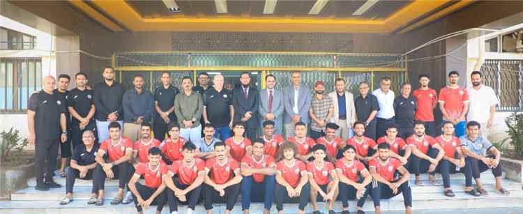 محافظ عدن يطلع على إستعدادات المنتخب الوطني في معسكره الداخلي للمشاركة في «خليجي27»