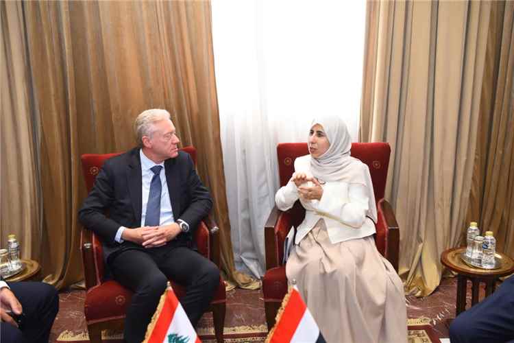 وزيرة الخارجية ونظيرها اللبناني يبحثان العلاقات الثنائية ومستجدات الأوضاع في المنطقة