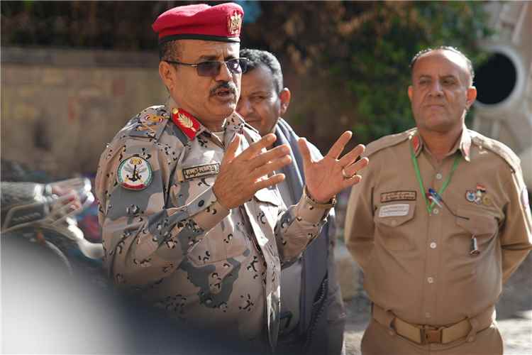 اركان محور تعز: القوات المسلحة استعادة السيطرة على منطقتي المكازمة والميهال في جبهة الكدحة