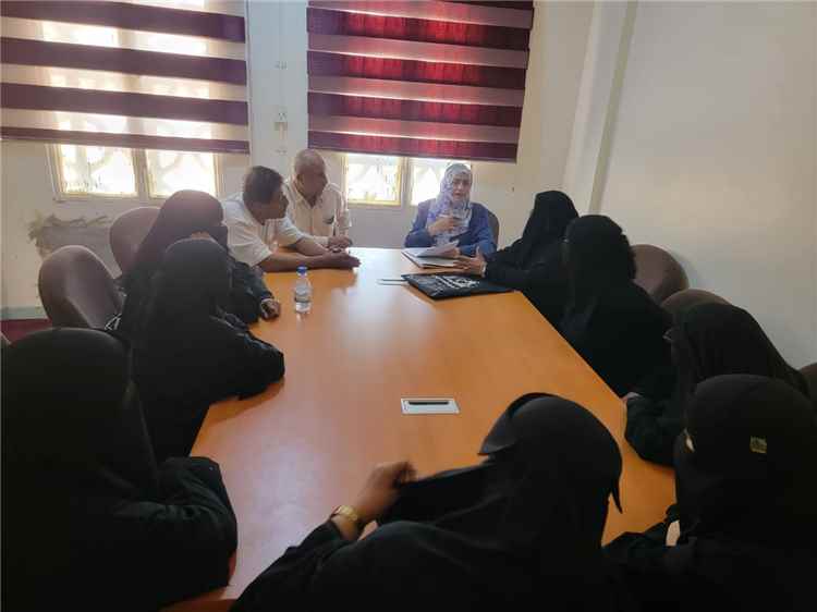 موظفو صندوق الرعاية الاجتماعية بعدن يلجأون إلى اتحاد العمال للمطالبة بإنصافهم