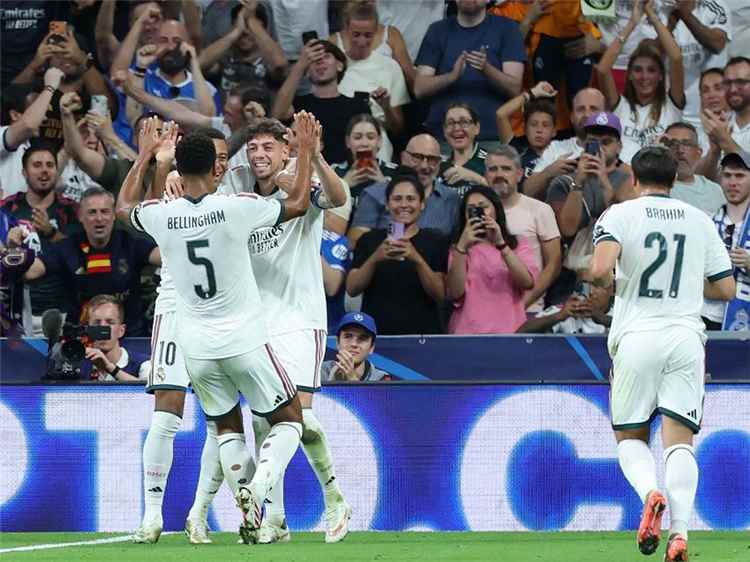 ريال مدريد يتغلب على أنترميلان بهدفين لهدف في دوري أبطال أوروبا
