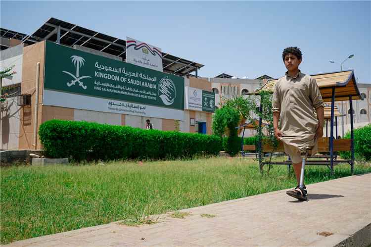 مركز الأطراف الصناعية بمأرب يقدم أكثر من 17 ألف خدمة مجانية لـ5211 مستفيداً خلال ثمانية أشهر