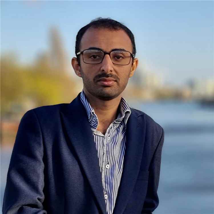 عبدالمجيد زبح: معارك الساحل تحبط هجمات الحوثيين.. والحسم يتطلب استمرار الضغط على كل الجبهات