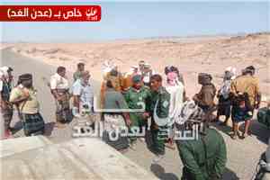 مدير أمن أحور واللواء الخامس مشاة ورئيس عمليات اللواء 111 مشاة ينجحان في فض اشتباك قبلي بالمديرية