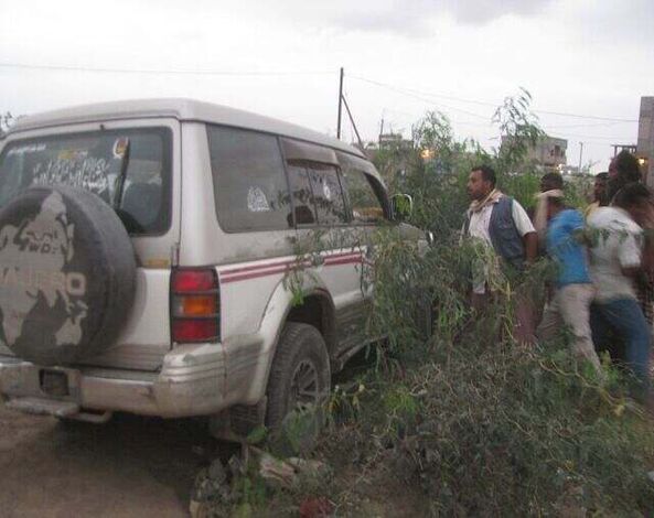 عاجل: مقتل مسئول امني  بارز برصاص مسلحين بلحج (صور)