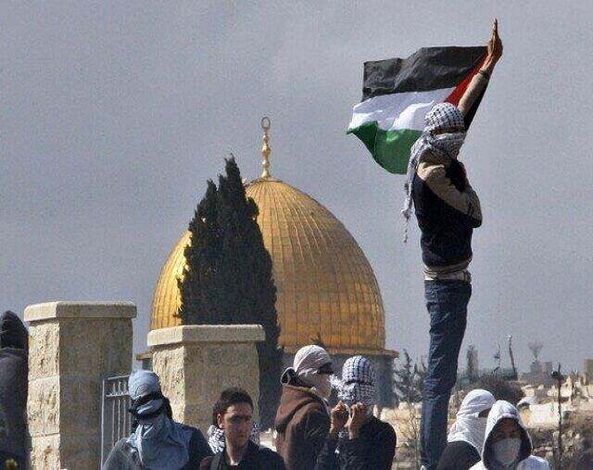 شعر: يا قدس لا تحزني