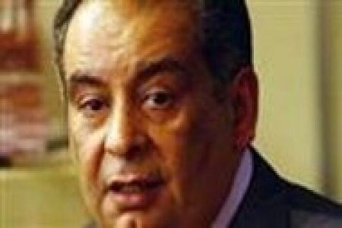يوسف زيدان المتهم بازدراء الأديان: نعيش عصر "الانقلاب الخريفي".. ومصير حكم الإسلاميين مريع ومفزع الأهرام