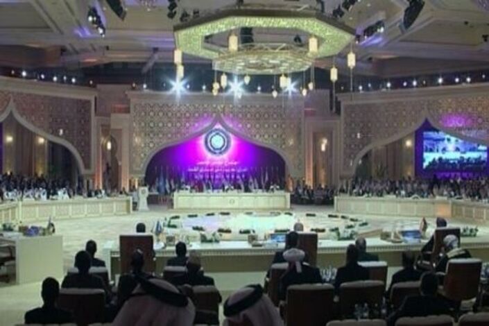 انطلاق القمة العربية بالدوحة وسوريا تهيمن على الأجندة