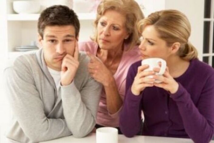 أشهر 7 كذبات للزوجات على الحموات