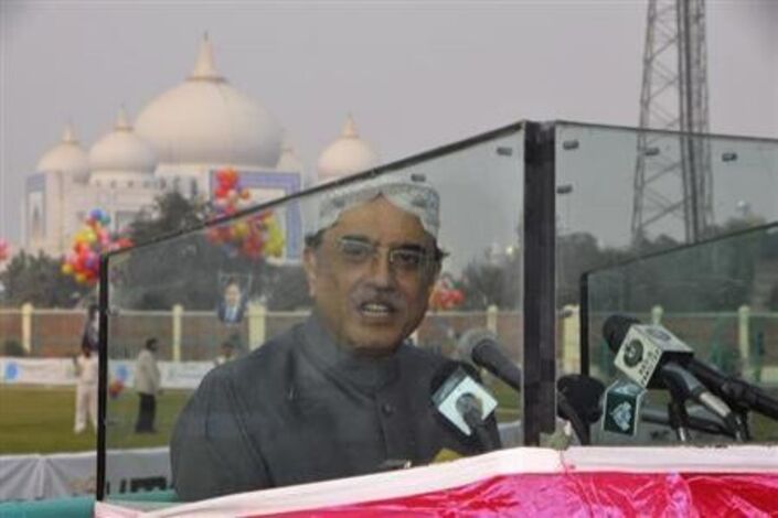 مقتل قائد حرس الرئيس الباكستاني في هجوم انتحاري