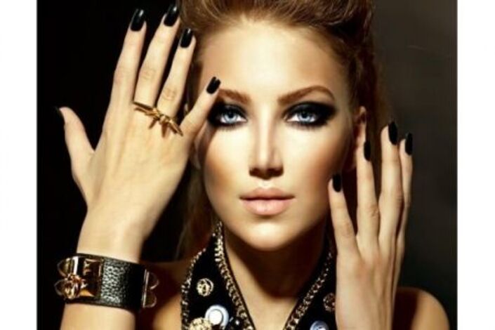 مكياج سهل وبسيط لأول أيام العيد