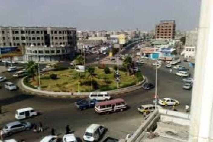امن عدن يعلن عن ضبط تاجر مخدرات وبحوزته 3380 حبه قادمة من صنعاء