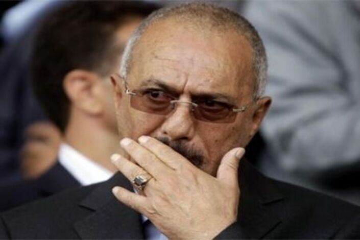 قال انه يستغل الجماعات المسلحة في الجنوب.. سياسي يمني: نظام «صالح» يعرقل العملية السياسية ويعيدنا للخلف