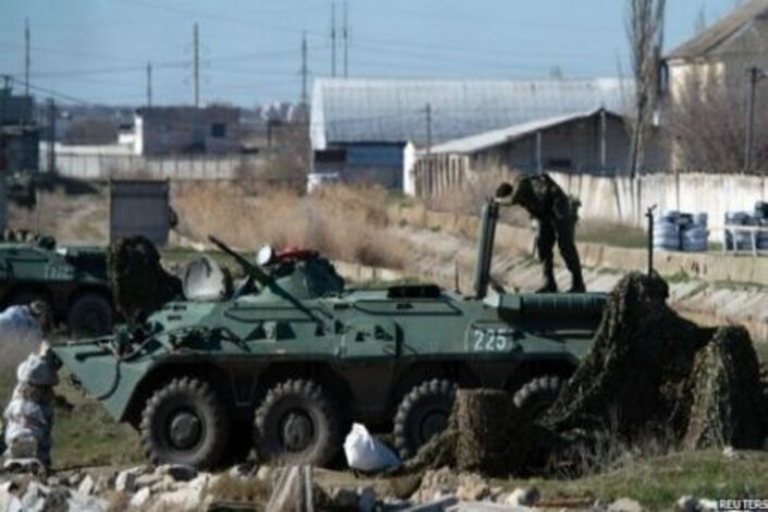 قوات روسية تسيطر على قاعدة بحرية أوكرانية في شبه جزيرة القرم