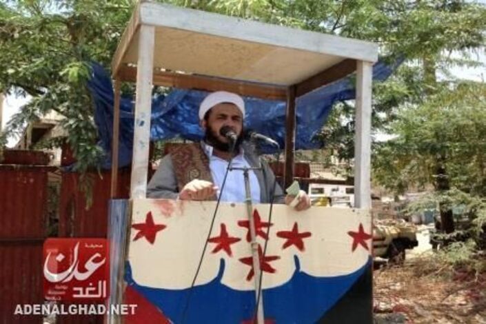قال ان المواطن في الجنوب يصبح الصبح ويسأل هل جاءت منظمة جديدة؟ رجل دين جنوبي بارز :قضية الجنوب ستنتصر في نهاية المطاف وقوى الشمال أول من يعلم ذلك