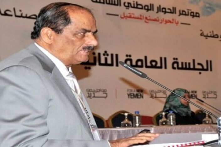 مصادر : محمد علي احمد بصدد مغادرة عدن والعودة إلى لندن