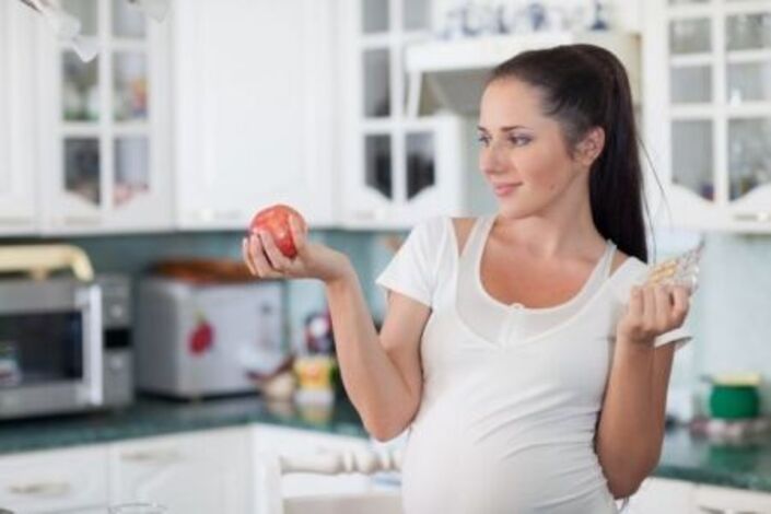 الحامل ورمضان.. طعامك يحدد قوامك