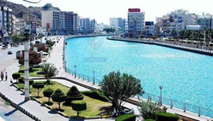 الشركة اليمنية للتأمين بساحل حضرموت تكرم موظفيها المتقاعدين والمبرزين