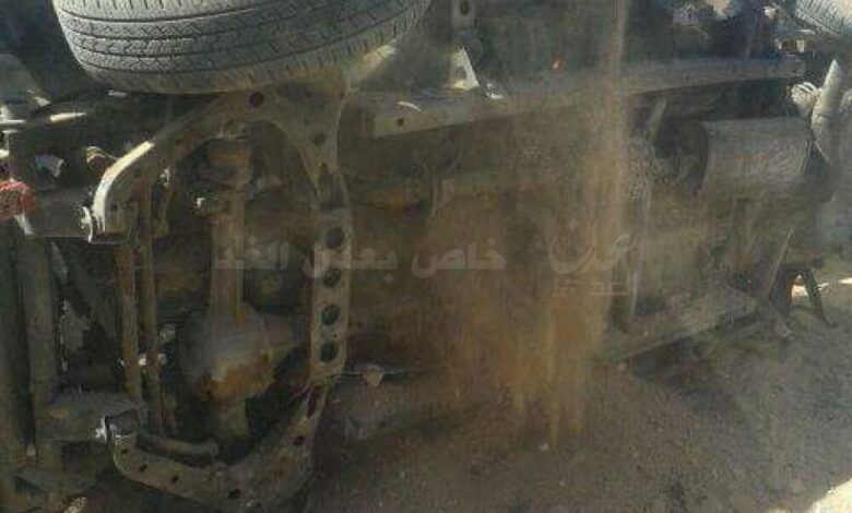 حدث قبل قليل: طائرة بدون طيار تدمر سيارة في حريب شبوة
