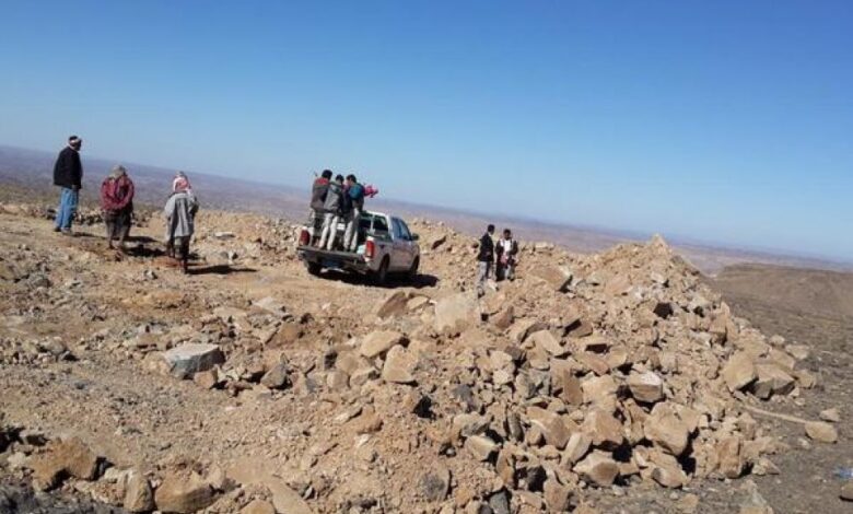 قبائل يافع تستنفر وتتوافد على جبل العر لحمايته