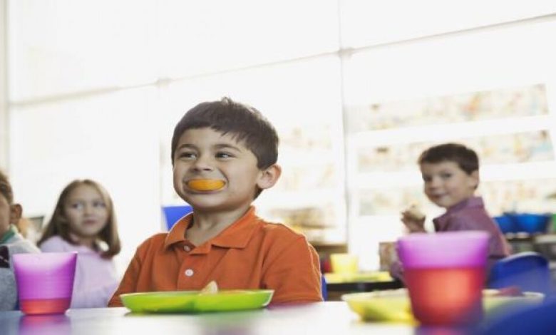 ماذا يجب أن يفطر أولادنا قبل المدرسة؟