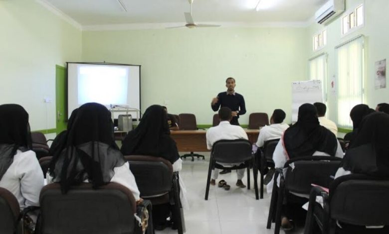 دعم نفسي للمرضى بمستشفى سيئون العام