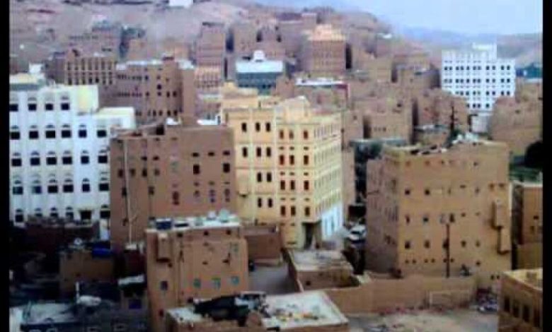 حدث قبل قليل .. سماع انفجارات بعزان بشبوة