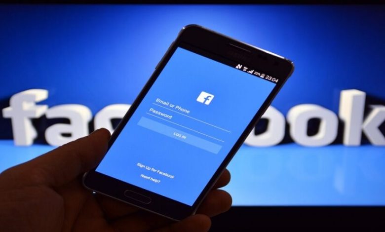 فيسبوك توقف وظيفة Ticker