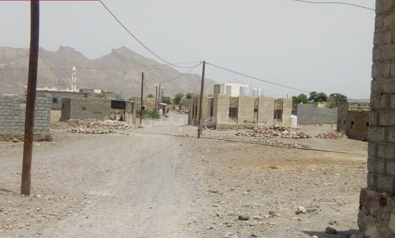 استطلاع: عقان....بين الظلام الدامس والافتقار لأبسط المشاريع