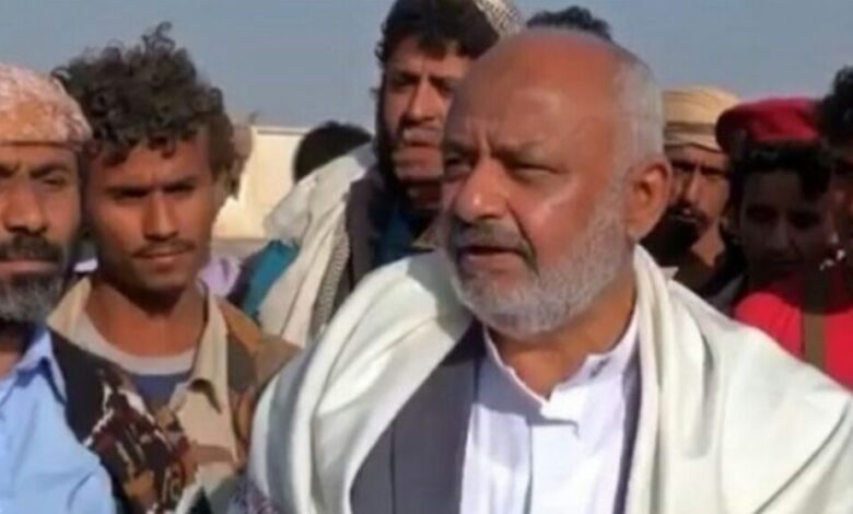 محافظ الحديدة : الشرعية توقف العمليات في الحديدة "مؤقتاً" للسماح للحوثيين بمغادرتها