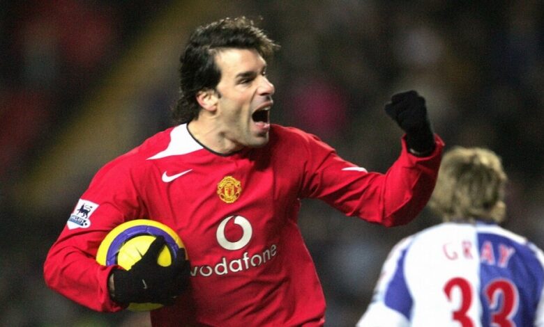 ماذا تعرف عن لاعبي كرة القدم (فان نيستلروي)؟