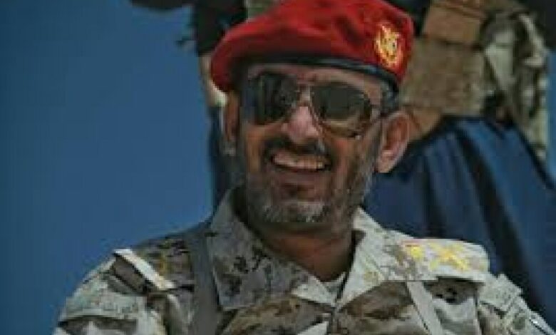 السيرة الذاتية الرئيس هيئة الاركان العامة الفريق صغير حمود احمد حمود بن عزيز