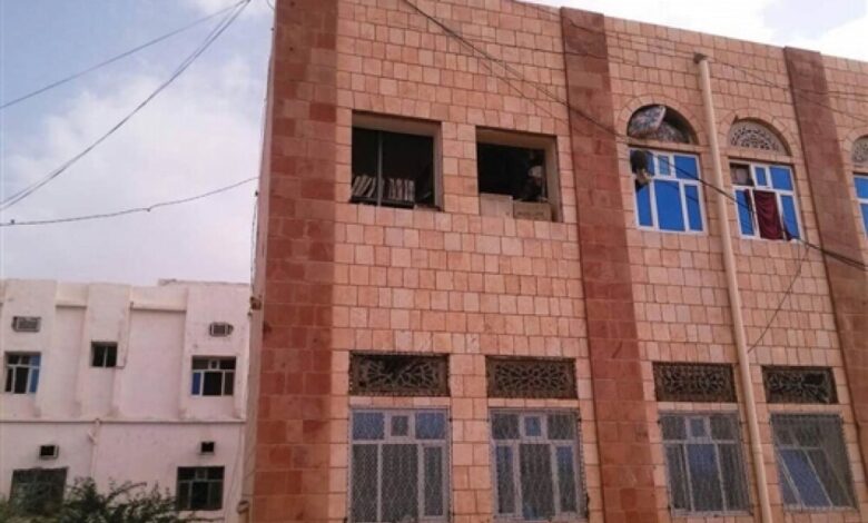 الجوف..ميليشيا الحوثي تنهب محتويات وأرشيف مكتب التربية بالمحافظة