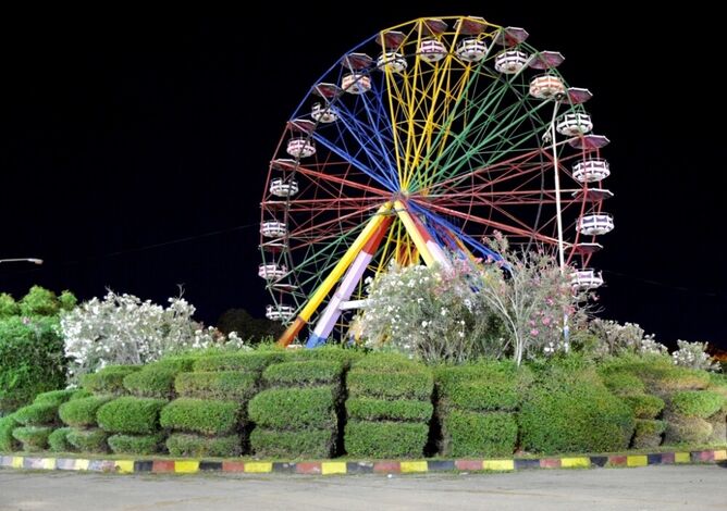 مع قدوم العيد في عدن..حديقة الملاهي بالشيخ عثمان تتزين بأبهى حللها لإستقبال الزوار