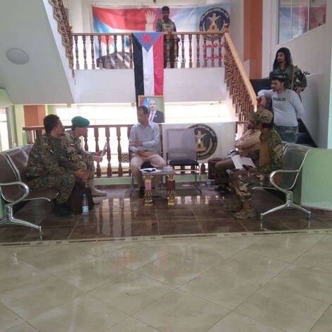 مدير أمن المدينة الخضراء يلتقي قيادة الانتقالي وحزام لحج قطاع الخضراء لمناقشة تشكيل عمليات مشتركة