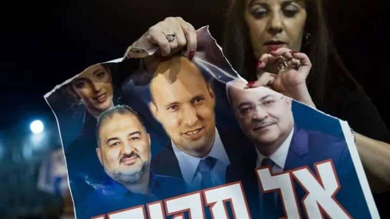 عرض الصحف البريطانية - الائتلاف الإسرائيلي الحاكم يعاني من ضغوط من جراء الهجمات والانشقاقات المفاجئة- الفايننشال تايمز