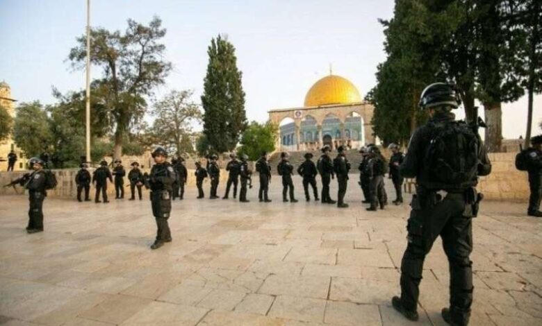 قوات الاحتلال تقتحم المسجد الأقصى لتأمين الاقتحامات الجماعية للمستوطنين
