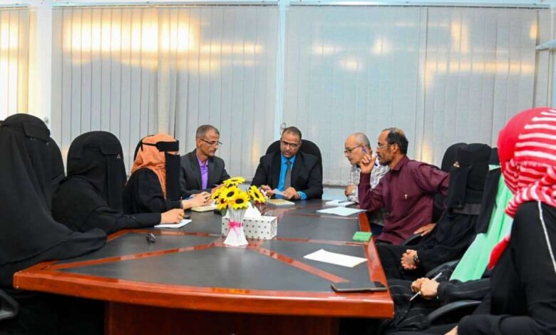 الوزير الزعوري يوجه برفع القائمة السوداء والرمادية للجمعيات والمنظمات العاملة في البلاد