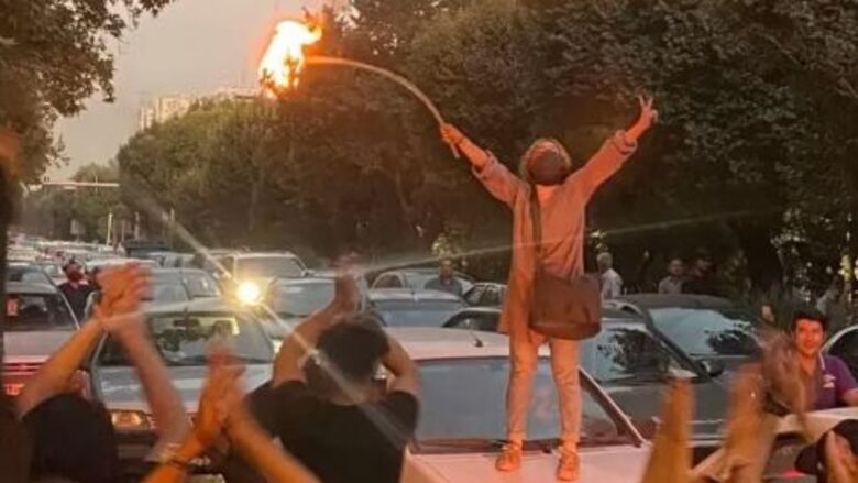 عرض الصحف البريطانية.. مهسا أميني: شيء استثنائي يحدث في إيران - الإندبندنت