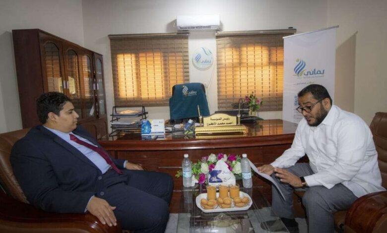 رئيس جهاز محو الأمية وتعليم الكبار يزور مؤسسة يماني للتنمية والأعمال الإنسانية