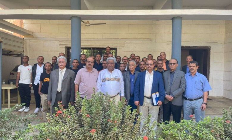 بتكليف من وزير الدفاع .. الوفد العسكري يلتقي الضباط والطلاب الدارسين بالسودان ويعالج مطالبهم