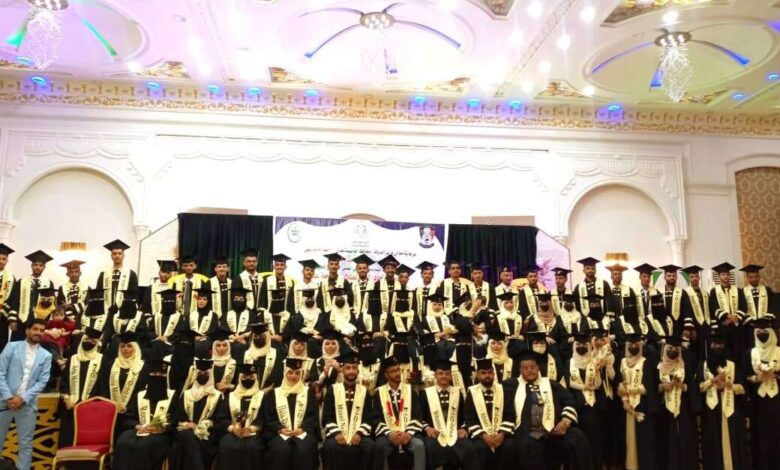 الاتحاد العام لطلاب جامعة عدن يُقيم حفلًا توديعًا لطلاب كلية اللغات والترجمة