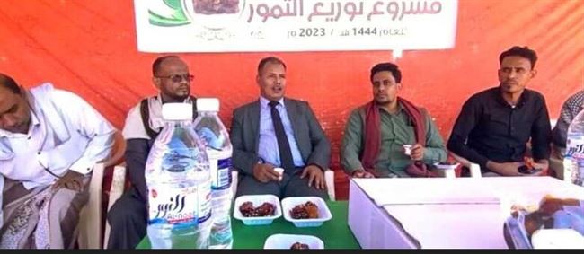 الوكيل العامري يدشن مشروع توزيع أكثر من 45 ألف كرتون من التمور لمؤسسة الخير للتنمية