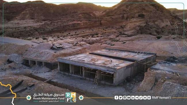 " 40٪ " نسبة الإنجاز في مشروع إنشاء العبارات الخرسانية لطريق الغيضة_شحن  بالمهرة